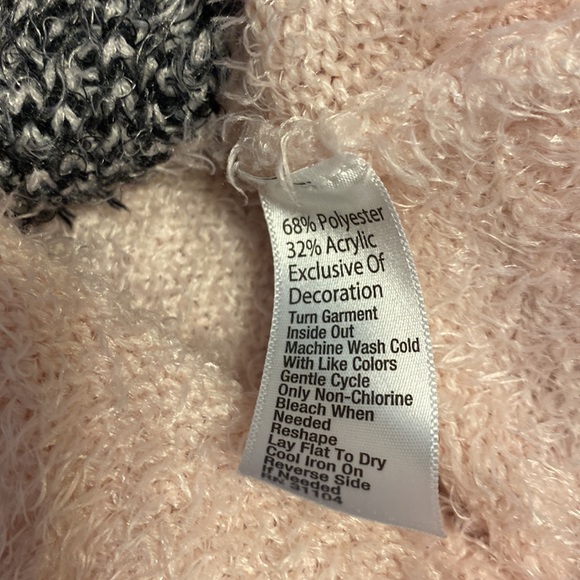 Girls Pink Sweater size 4 - Picture 5 of 8